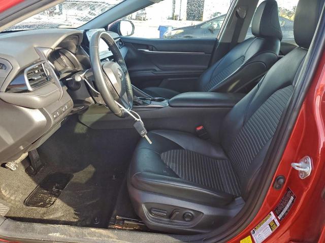 Toyota Camry Se Image 11