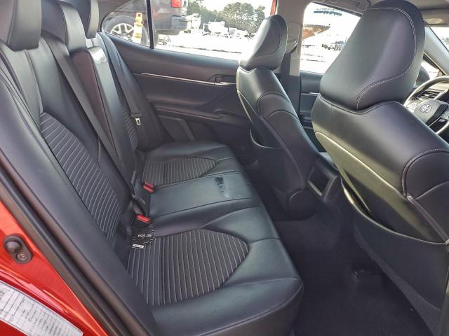 Toyota Camry Se Image 3