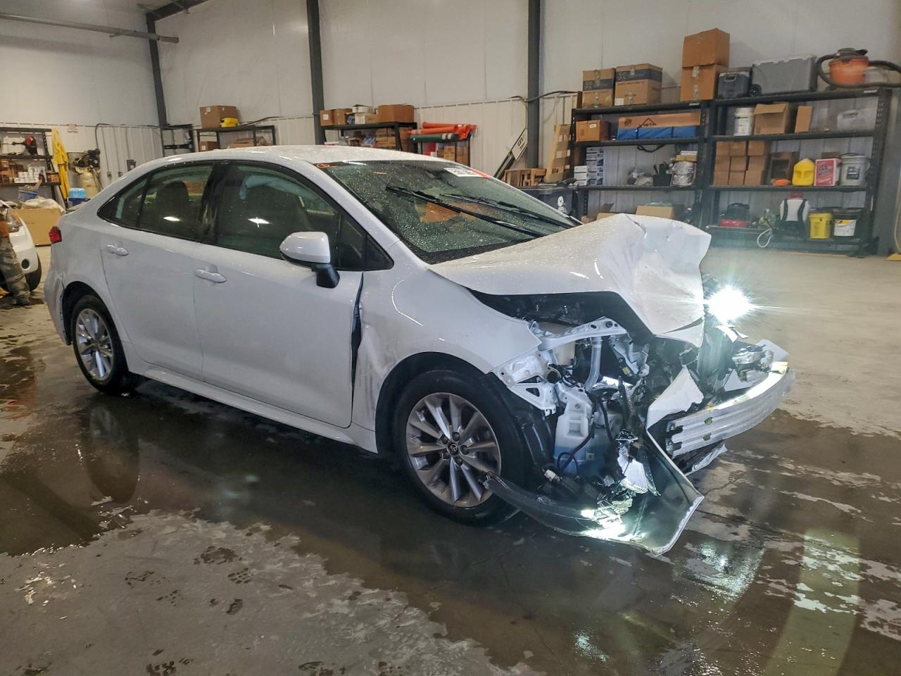 Toyota Corolla Le Image 4