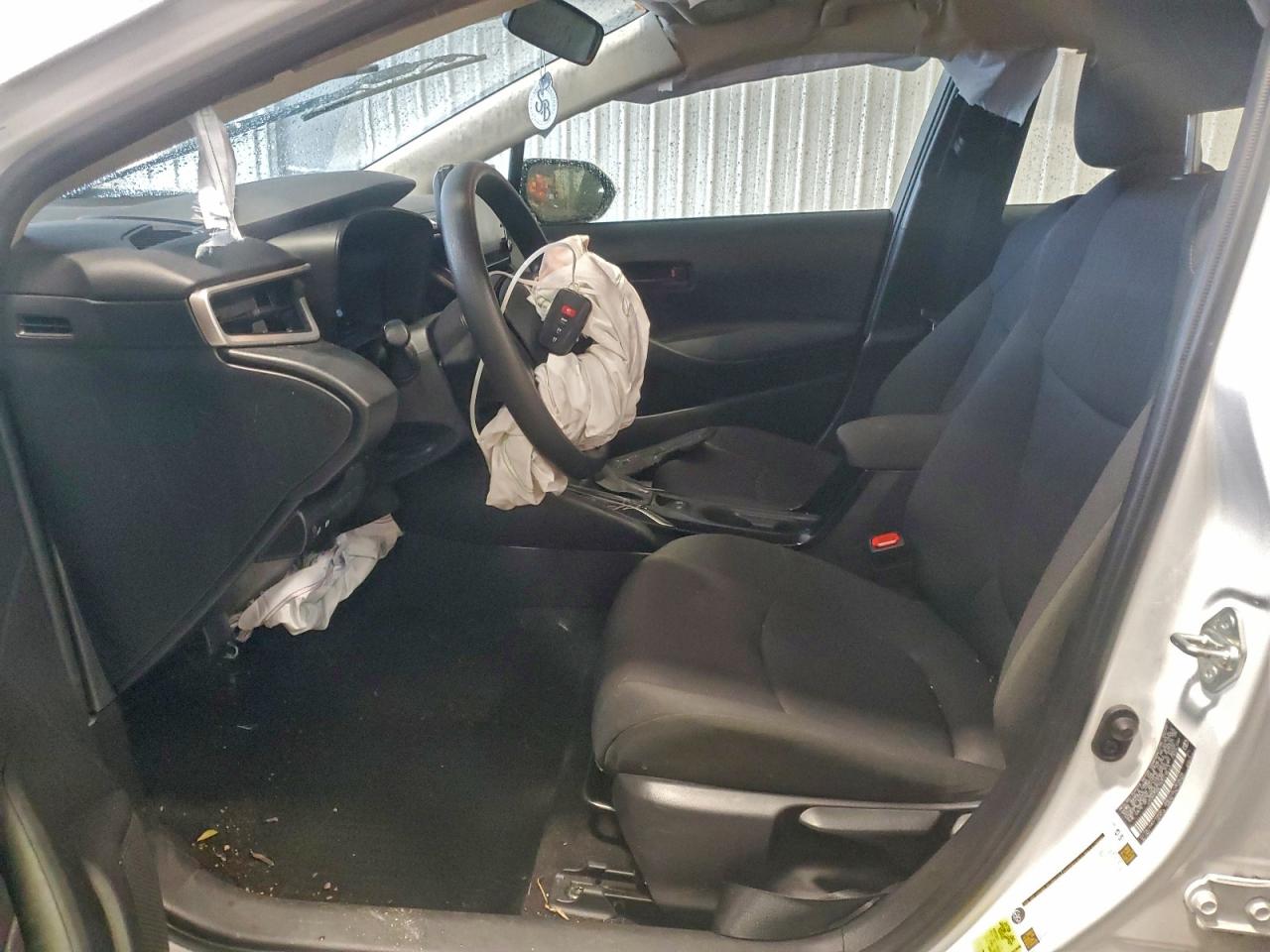 Toyota Corolla Le Image 11