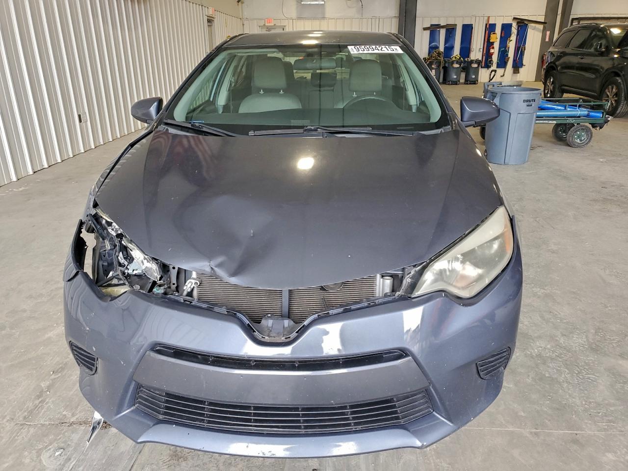 Toyota Corolla L Image 2