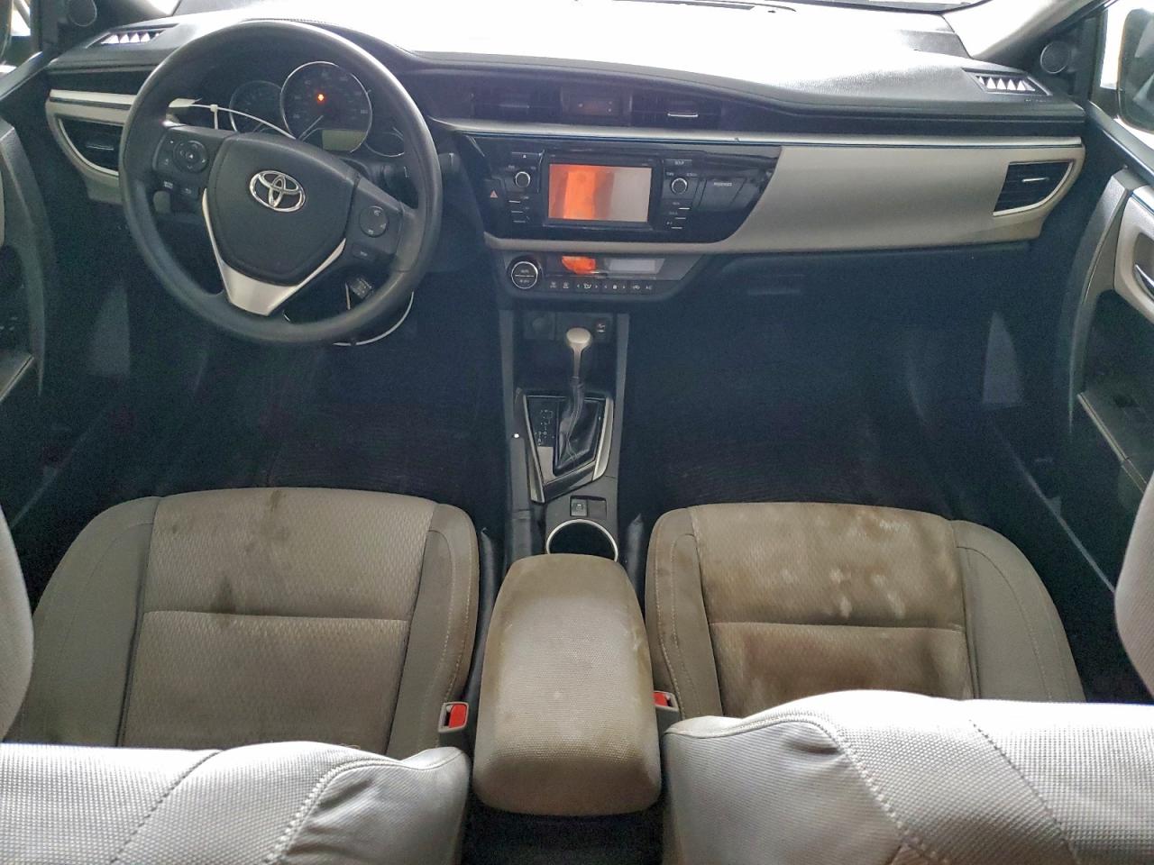 Toyota Corolla L Image 11