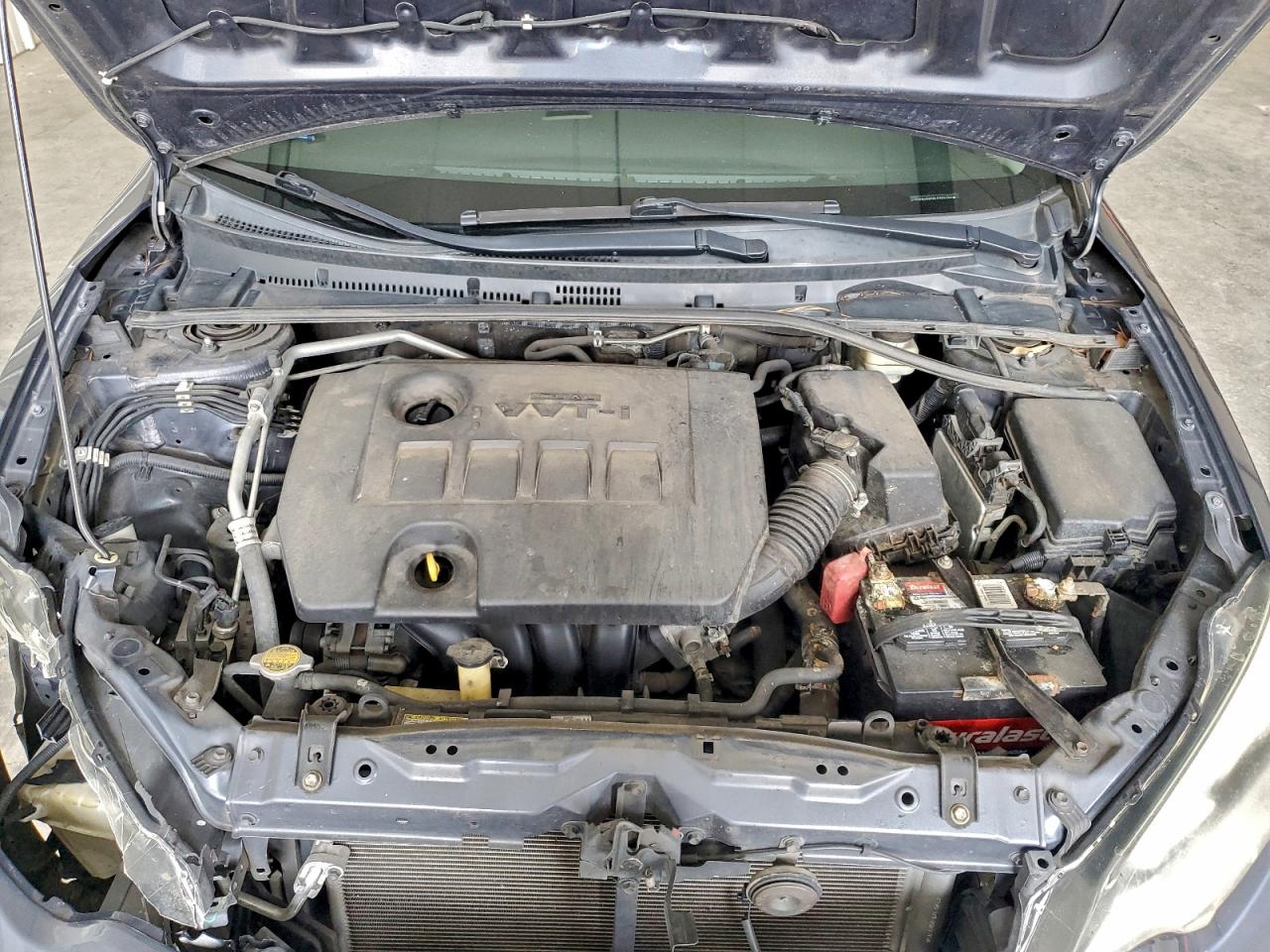 Toyota Corolla L Image 9