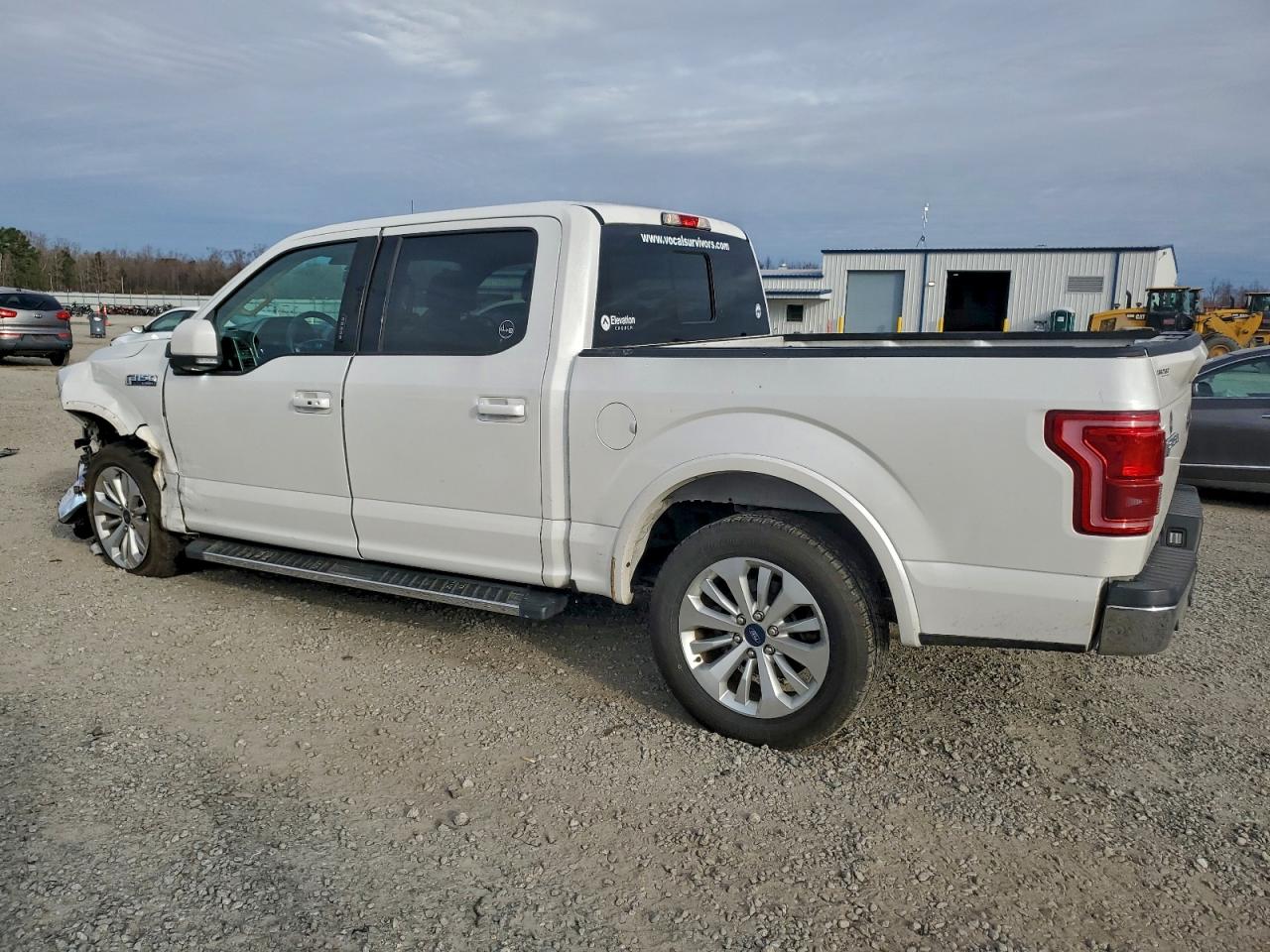 Ford F-150 Supercrew Image 4