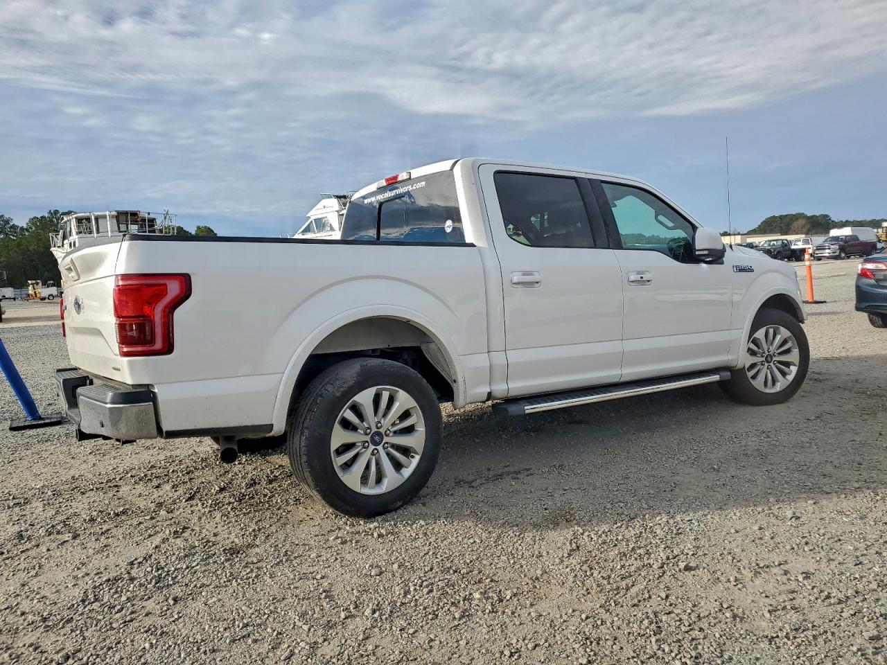 Ford F-150 Supercrew Image 5