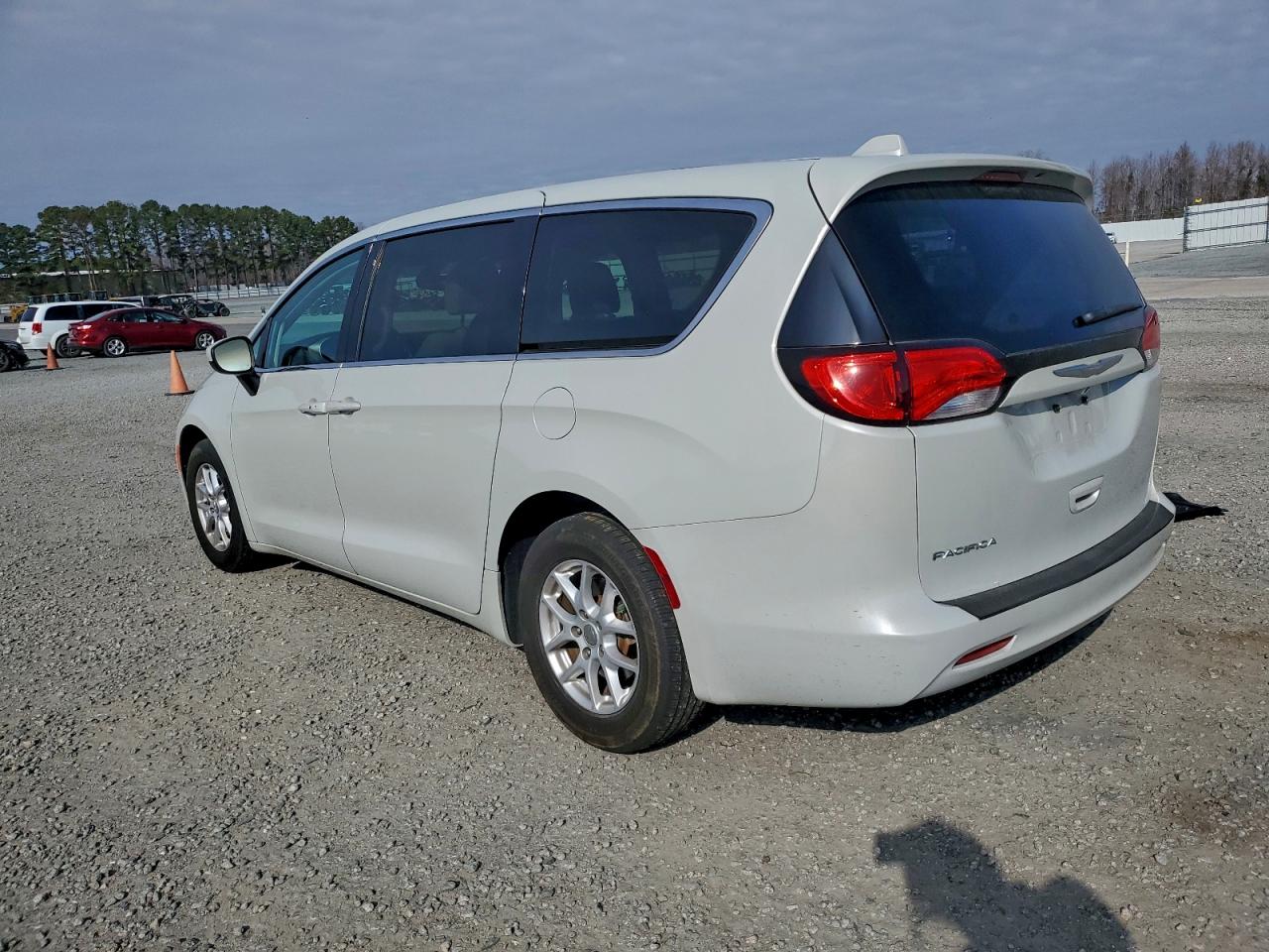 Chrysler Pacifica Lx Image 13