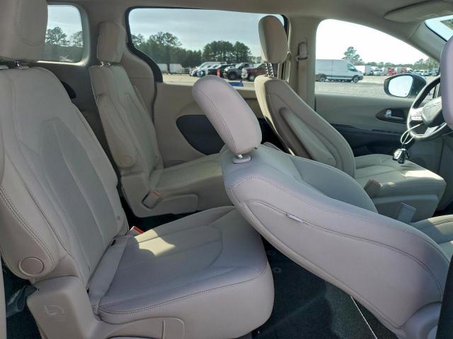 Chrysler Pacifica Lx Image 10