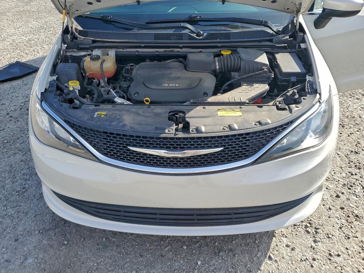 Chrysler Pacifica Lx Image 11