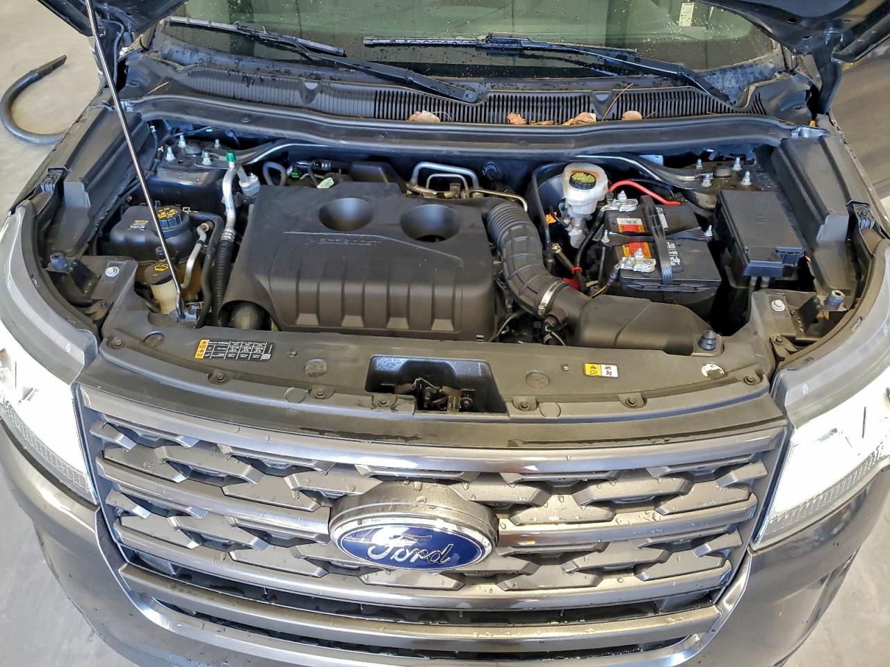 Ford Explorer Xlt Image 14