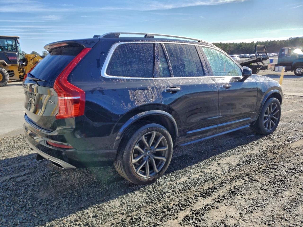 Volvo XC90 T6 Image 2