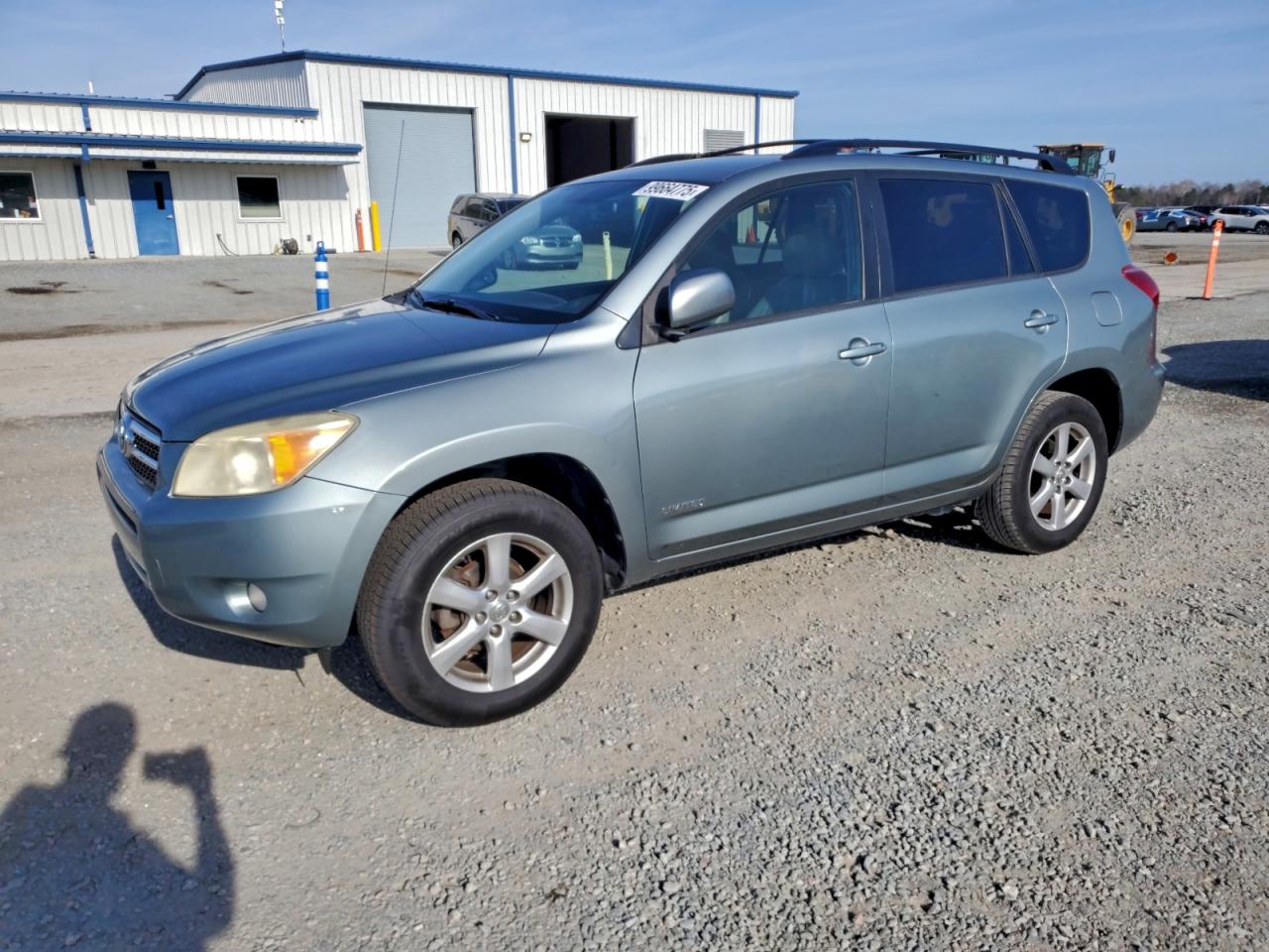 Toyota RAV4 Limited Image 1