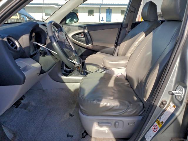 Toyota RAV4 Limited Image 12