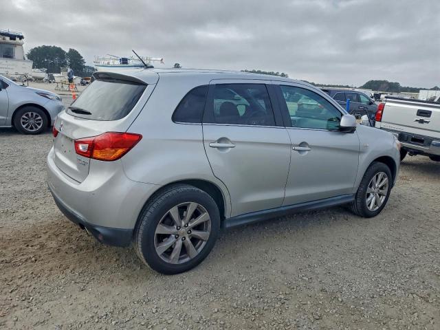 Mitsubishi Outlander Se Image 3