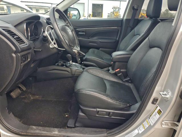 Mitsubishi Outlander Se Image 5