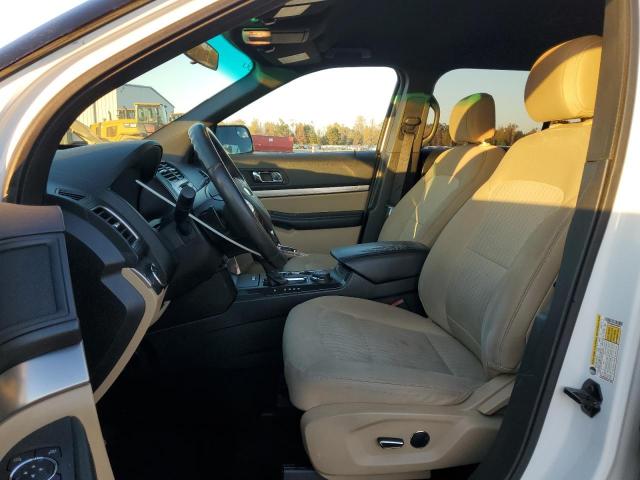 Ford Explorer Image 8