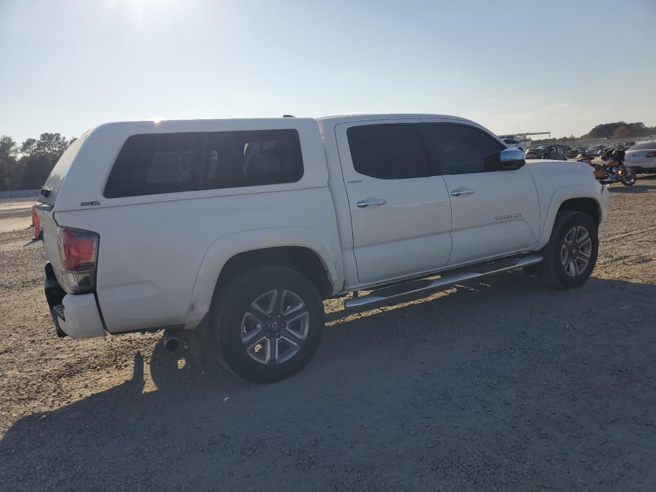 Toyota Tacoma Double Cab Image 6