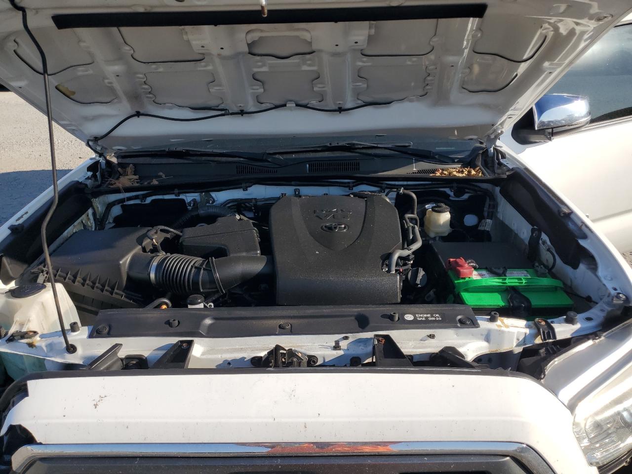 Toyota Tacoma Double Cab Image 4