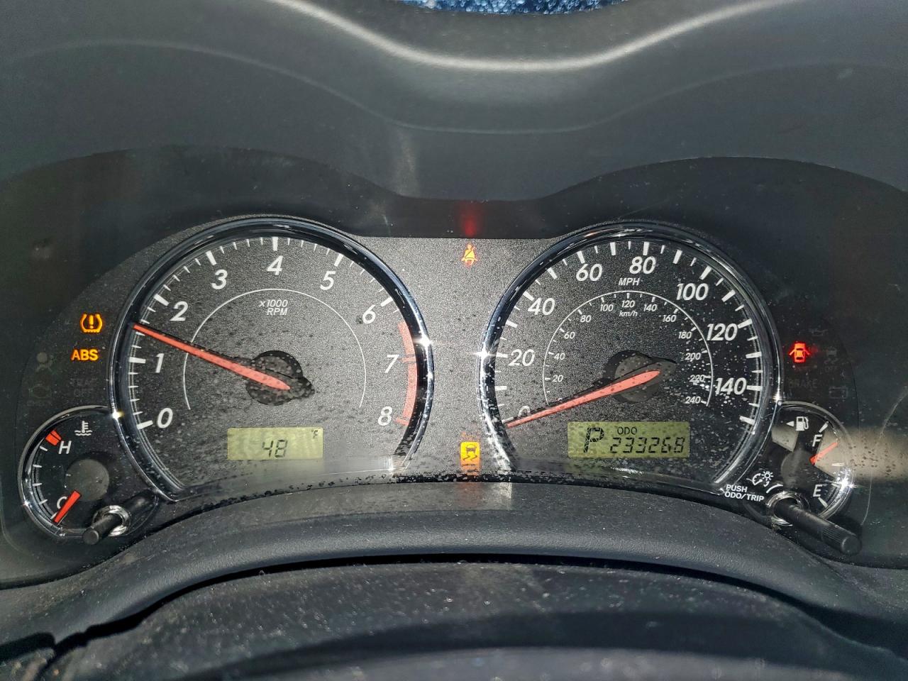 Toyota Corolla Base Image 7