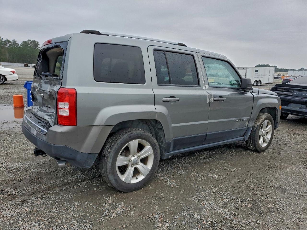 Jeep Patriot Limited Image 11