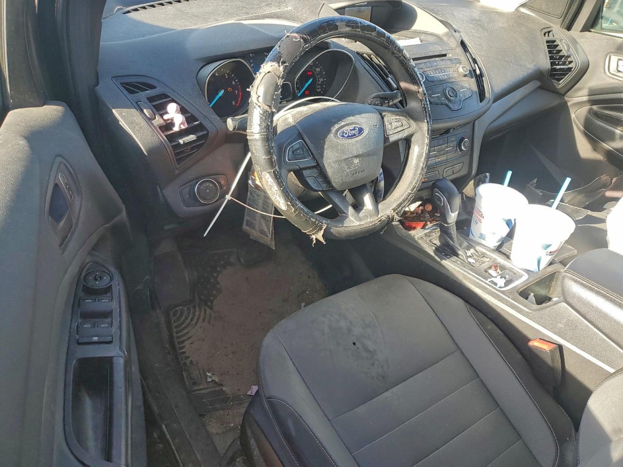 Ford Escape S Image 11