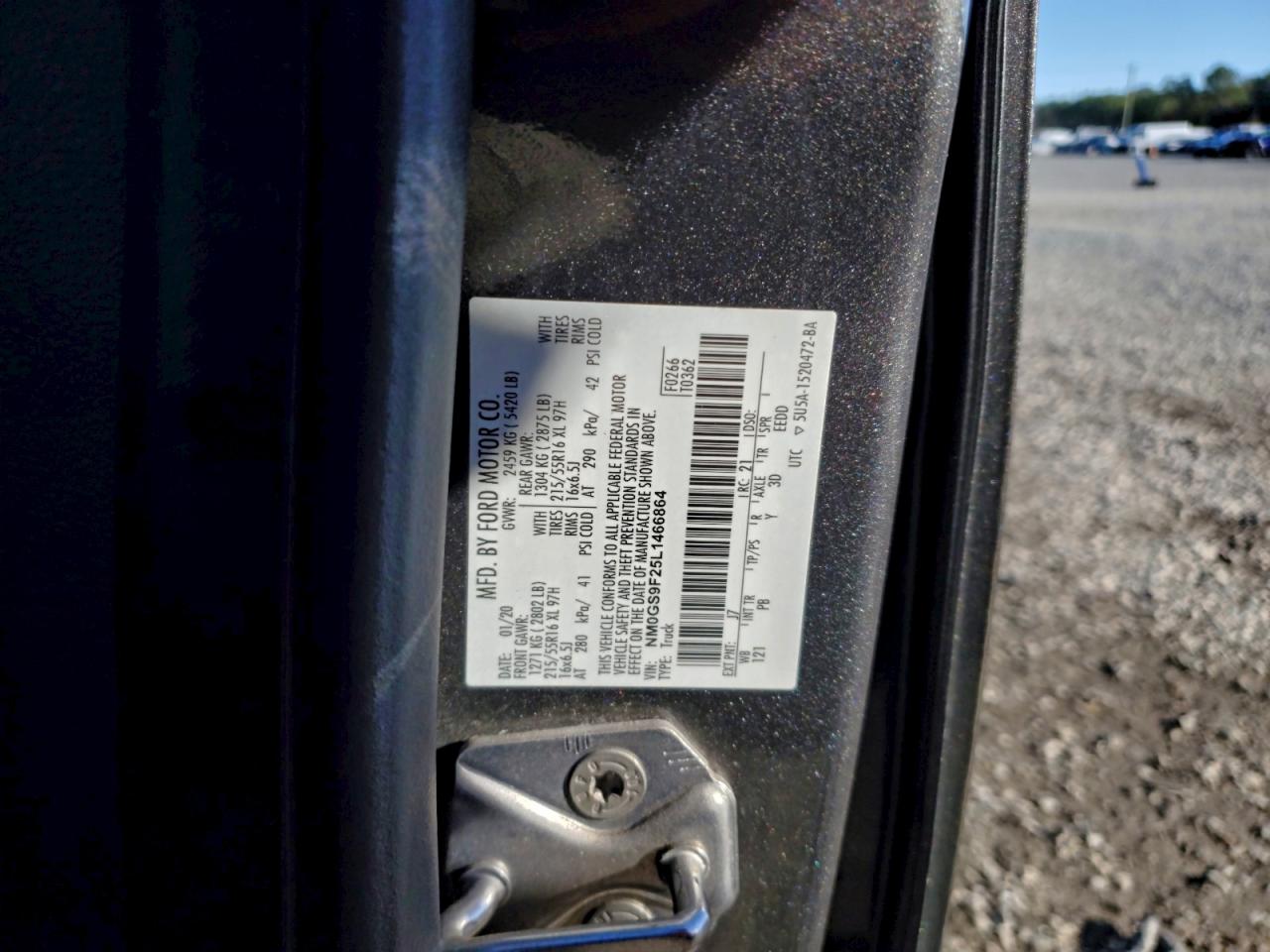 Ford Transit Xlt Image 12