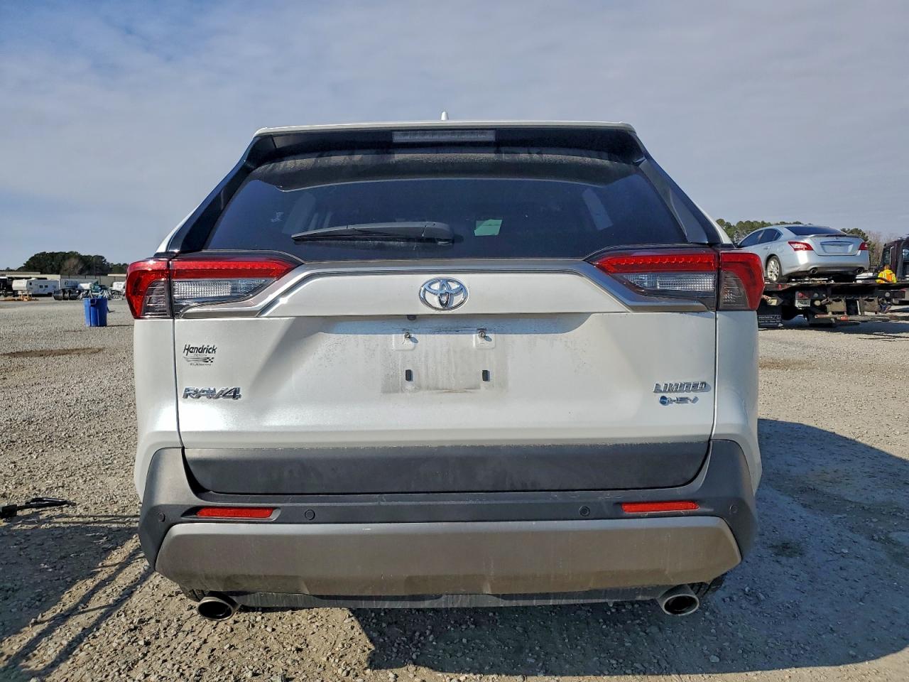 Toyota RAV4 Limited Image 11