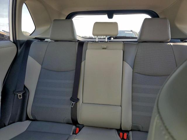 Toyota RAV4 Limited Image 10