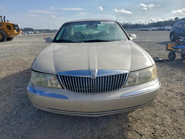 Lincoln Continental Image 4