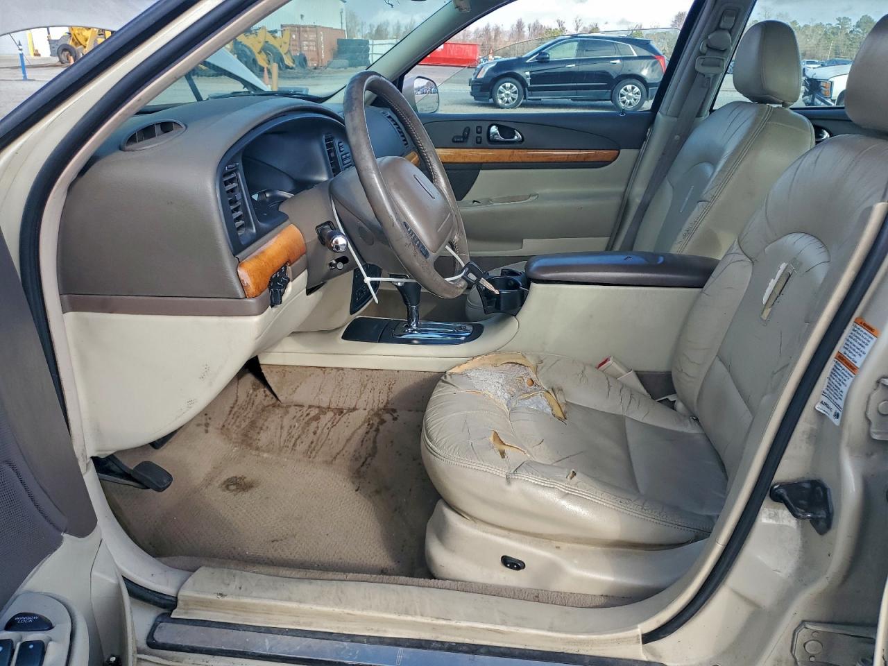 Lincoln Continental Image 7