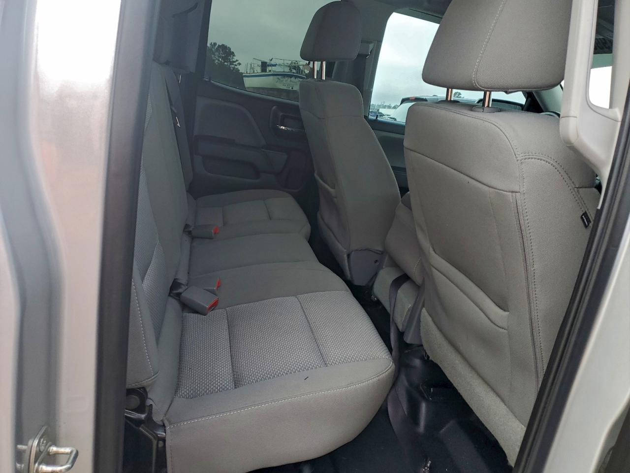 Chevrolet Silverado K1500 Image 8