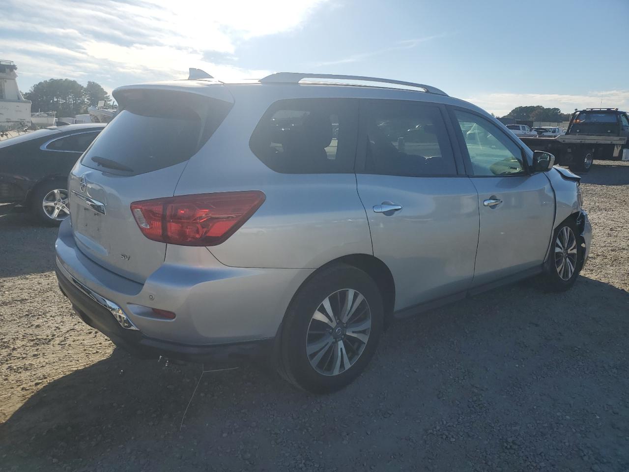 Nissan Pathfinder Sv Image 7