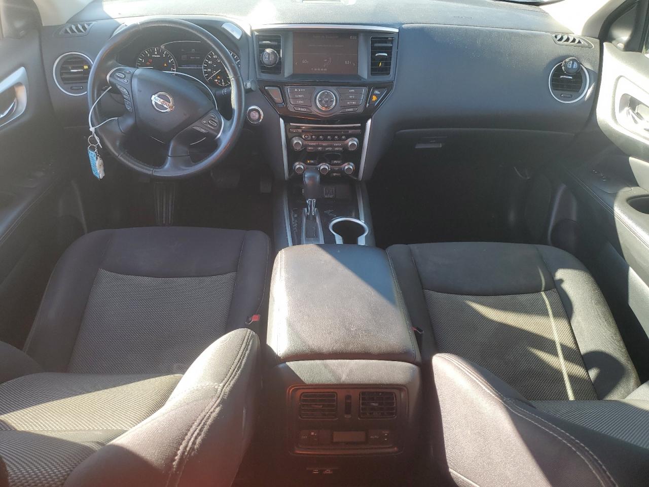 Nissan Pathfinder Sv Image 10