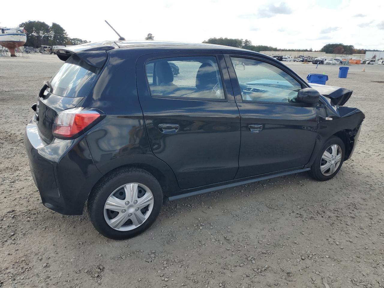 Mitsubishi Mirage Es Image 3