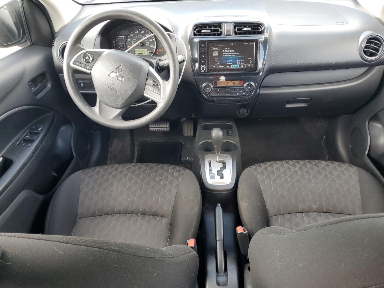 Mitsubishi Mirage Es Image 7