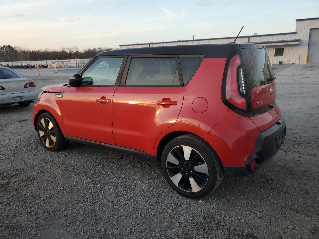Kia Soul + Image 9