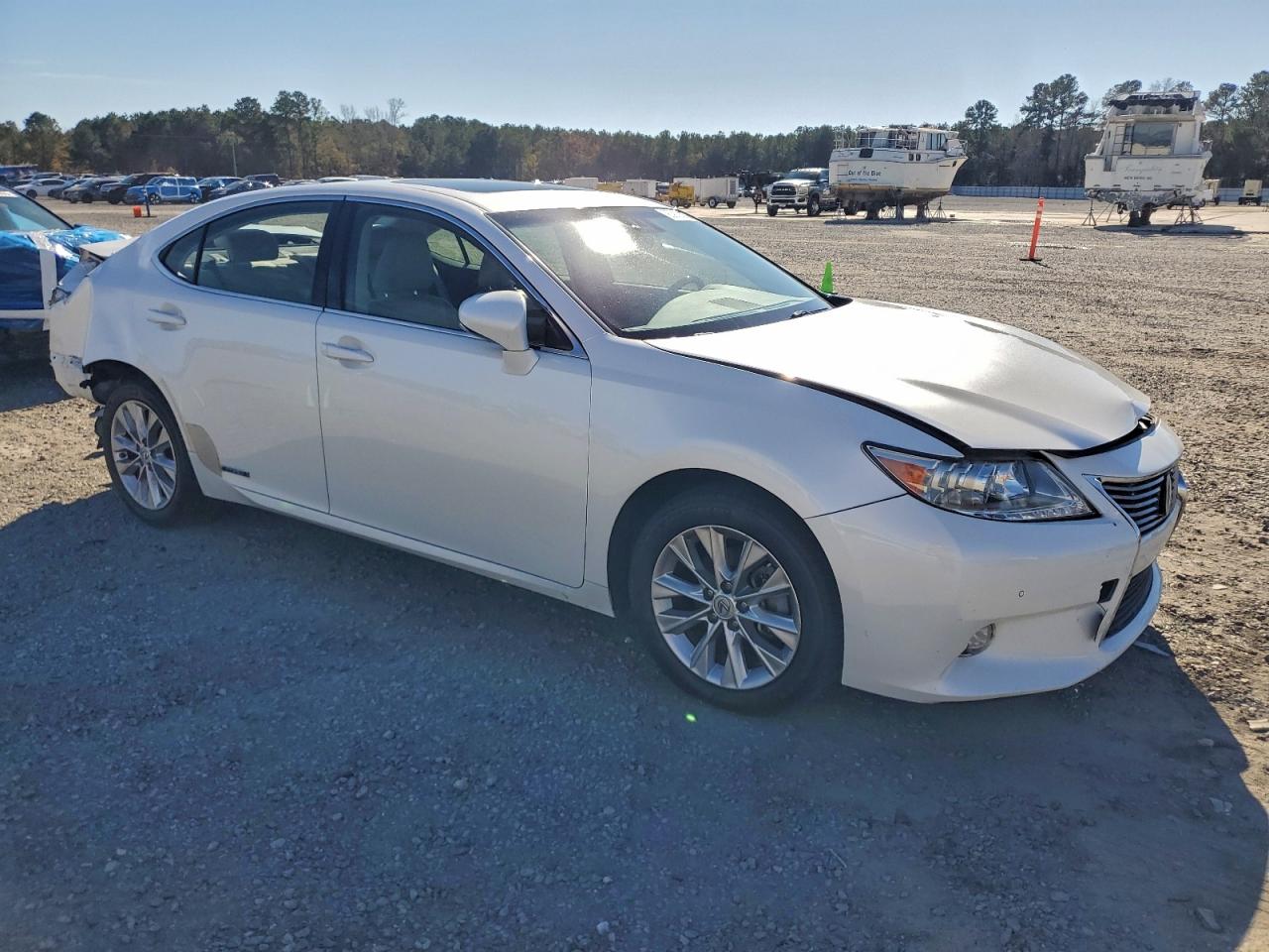Lexus Es 300h Image 11