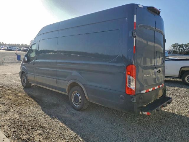 Ford Transit T-250 Image 3