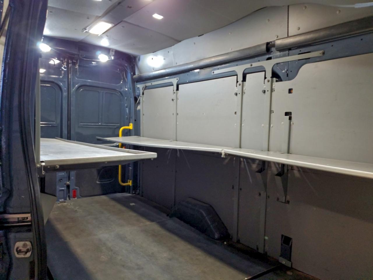 Ford Transit T-250 Image 11