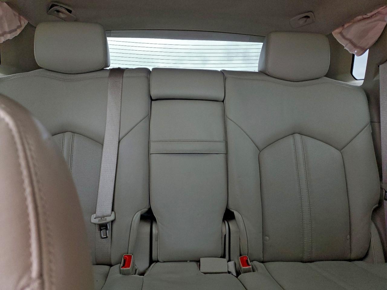 Cadillac SRX Performance Collection Image 13