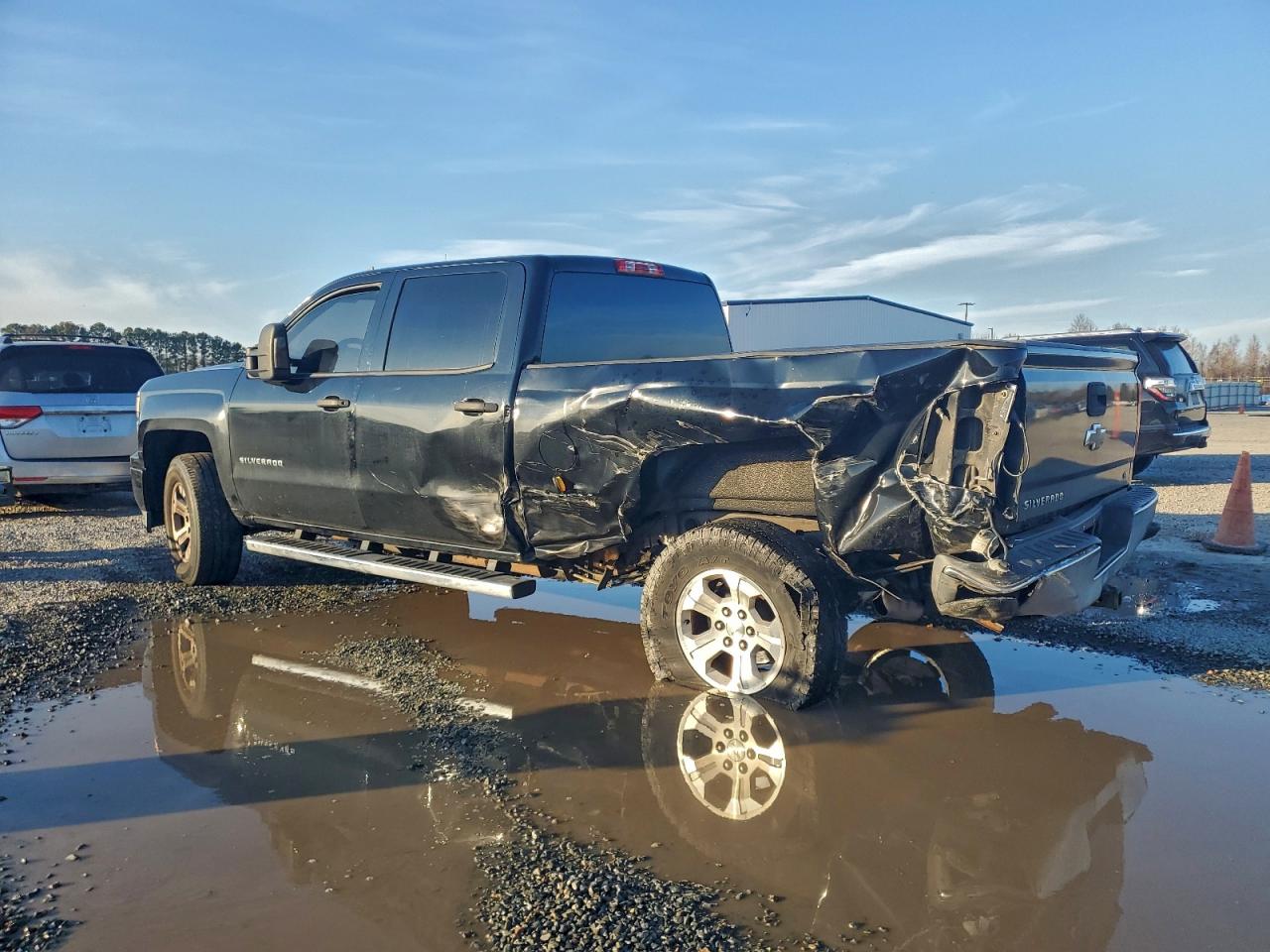 Chevrolet Silverado C1500 Lt Image 2