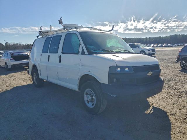 Chevrolet Express Image 11