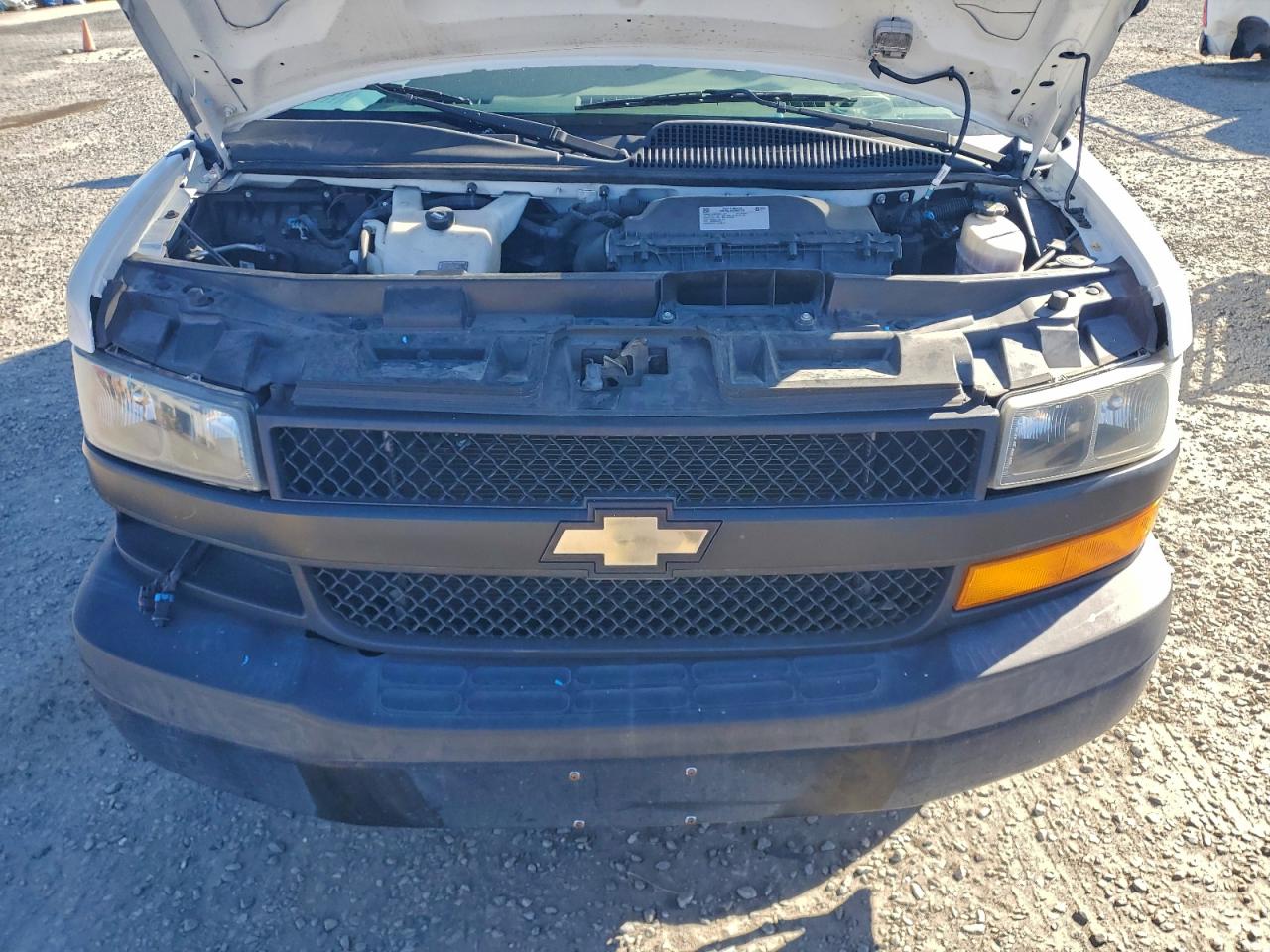 Chevrolet Express Image 12