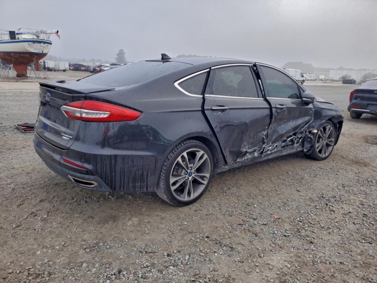 Ford Fusion Titanium Image 12