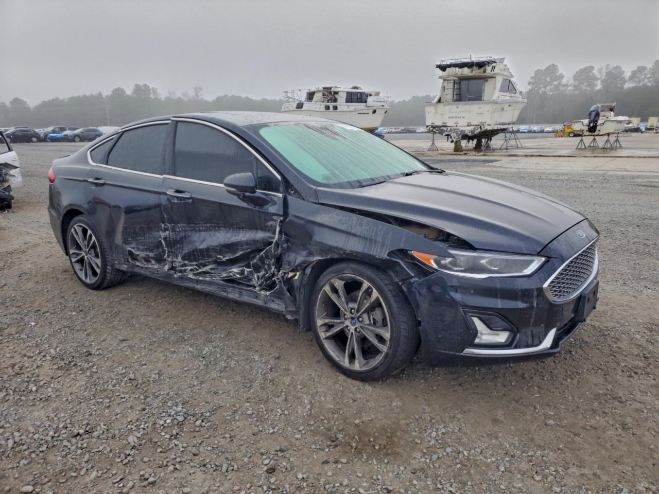 Ford Fusion Titanium Image 5