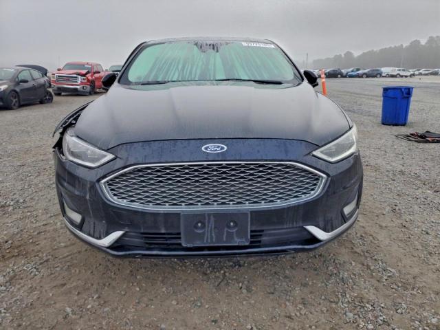 Ford Fusion Titanium Image 3