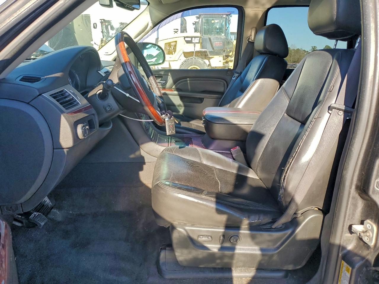 Cadillac Escalade Luxury Image 5