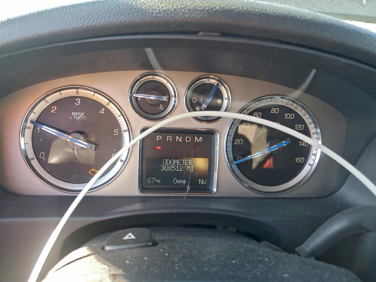 Cadillac Escalade Luxury Image 6