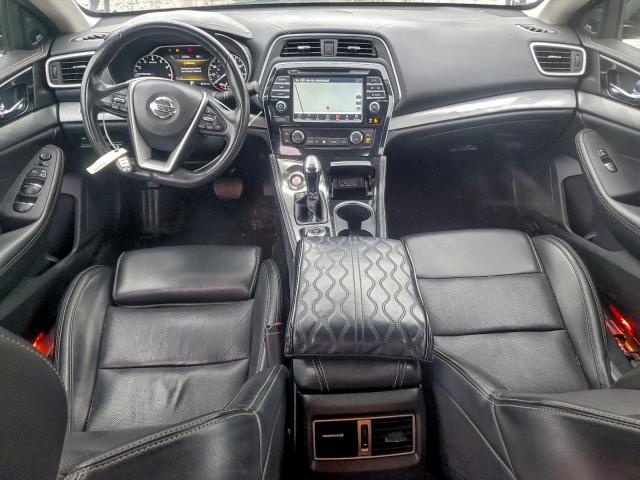 Nissan Maxima 3.5s Image 4