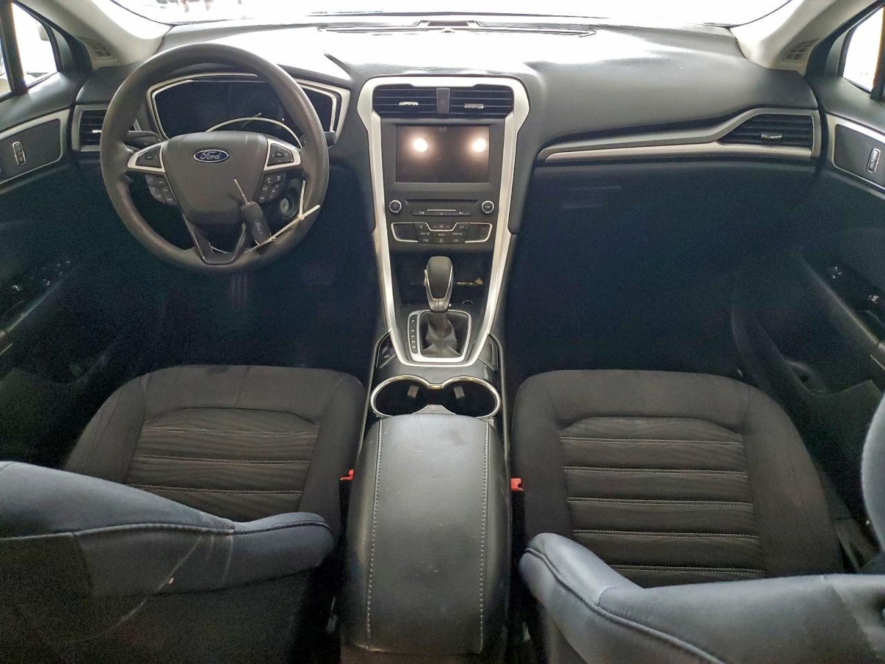 Ford Fusion Se Image 7