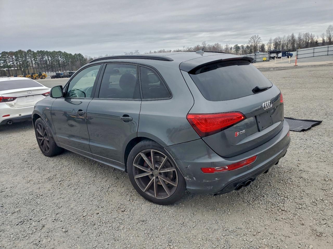 Audi Sq Premium Plus Image 2